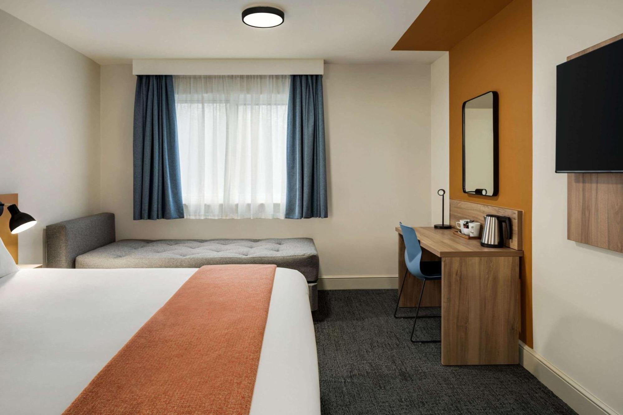 Days Inn Chesterfield - Tibshelf Eksteriør bilde