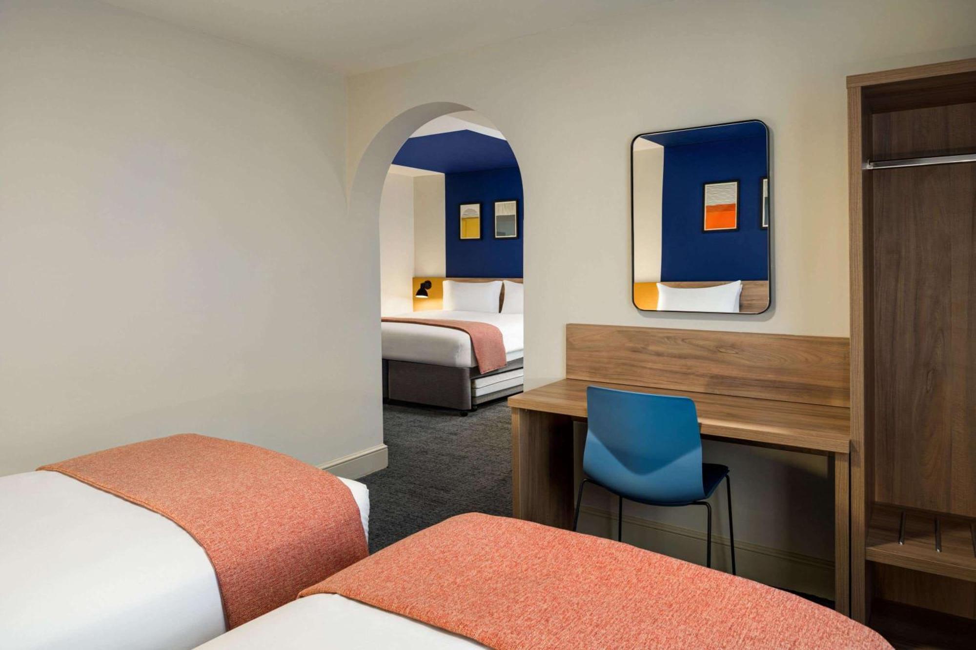 Days Inn Chesterfield - Tibshelf Eksteriør bilde